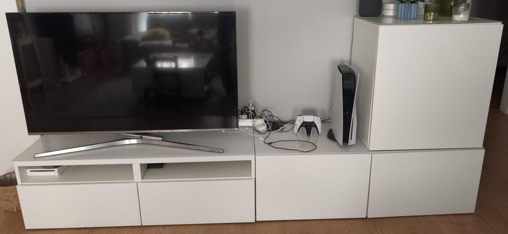 Móvel TV IKEA BESTÅ com Tampo de Vidro – Branco (Ótimo Estado)