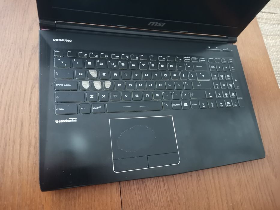 Uszkodzony Laptop Gameingowy MSI Apache Pro Intel i7, NVIDIA GTX 1060