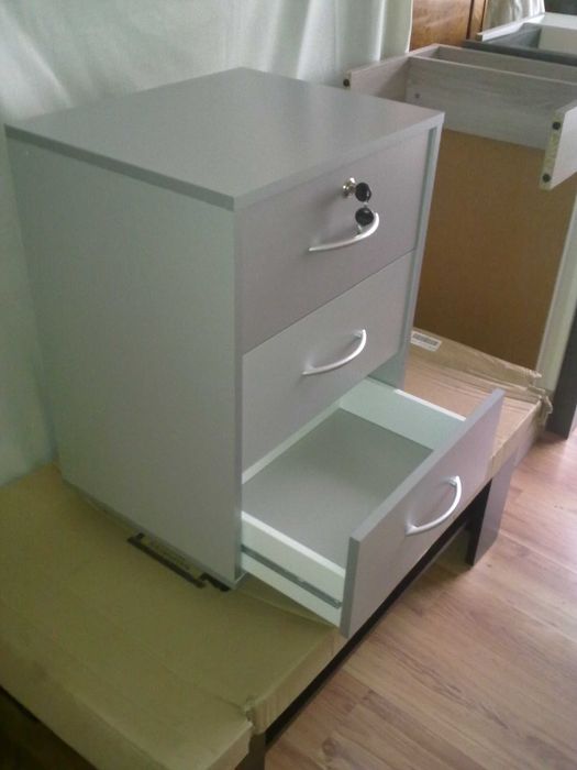 Nowy kontenerek na kółkach pod biurko (szary)