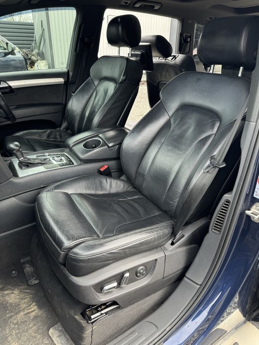 Комплект сидінь сідушки сидіння Audi q7 4L sline ауді ку7 з моніторами