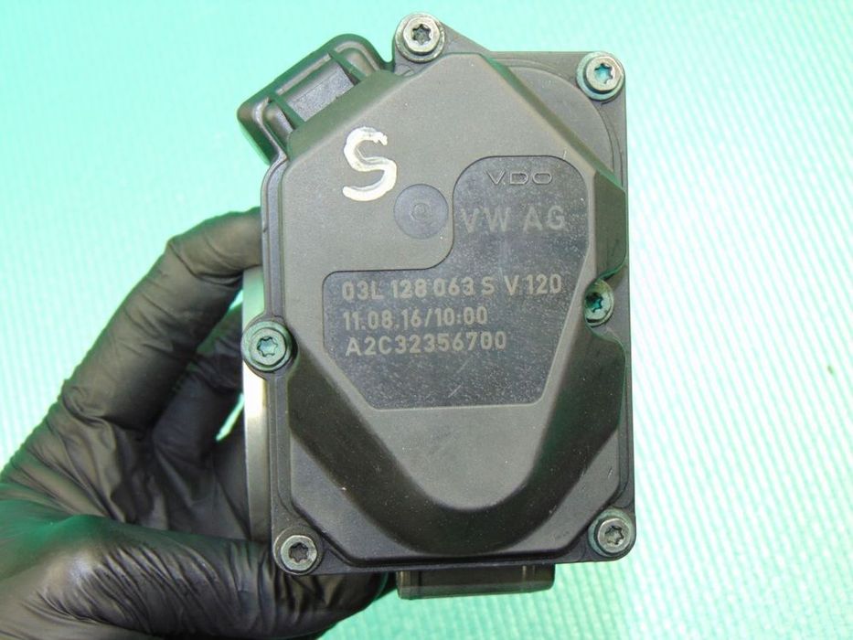 Przepustnica 03L128063S 2,0TDI CAA Crafret T5 T6