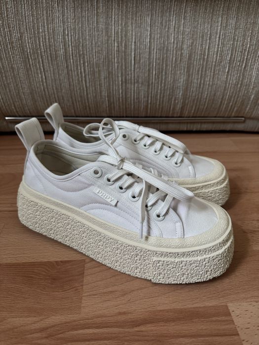 Жіночі білі кеди