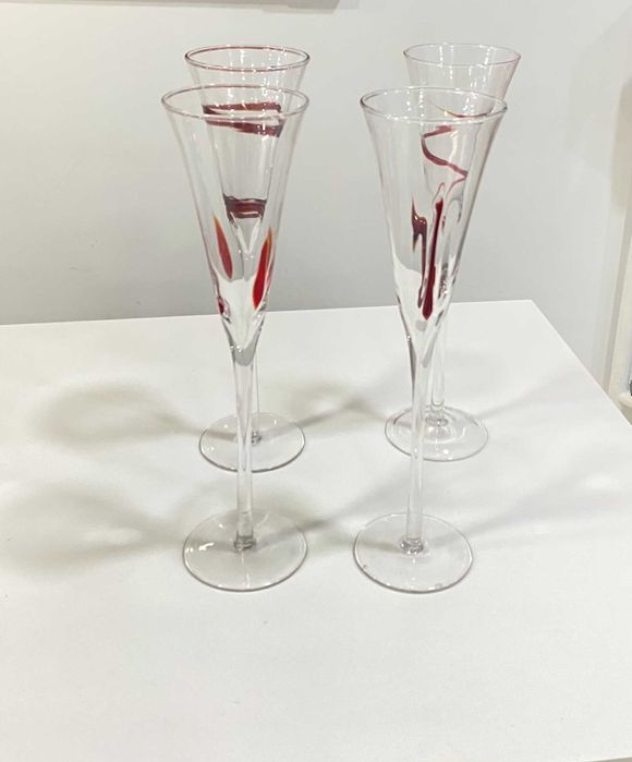 Conjunto de 4 flutes de champanhe, únicas e elegantes