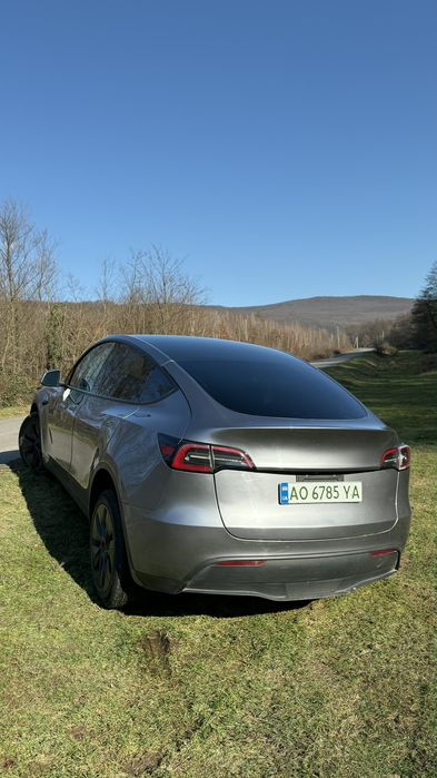 Tesla Model У 2024