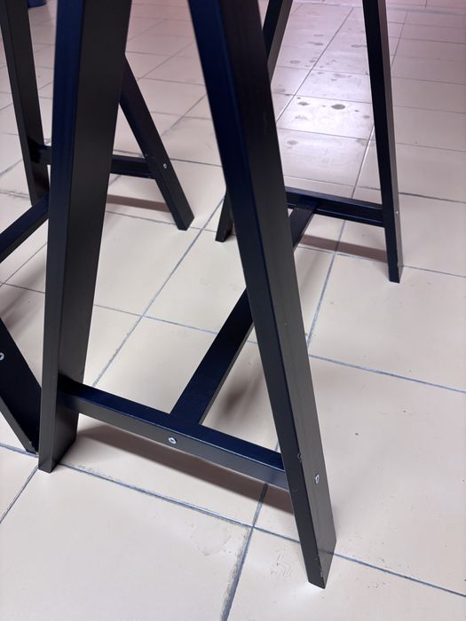 Cavalete secretária ikea (dois)