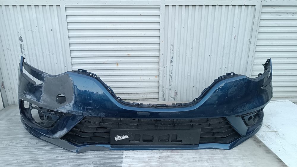 Vendo parachoque de Renault Megane 4 ano 2016/19