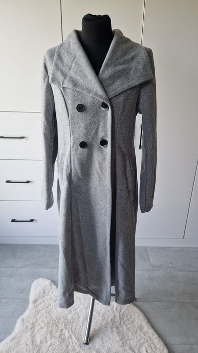 Elegancki szary płaszcz damski – nowy, bez metki!