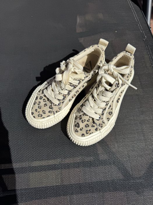 Дитяче взуття 30, 31 і 32 розміру