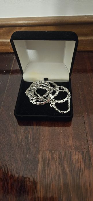 Conjunto de colar e pulseira