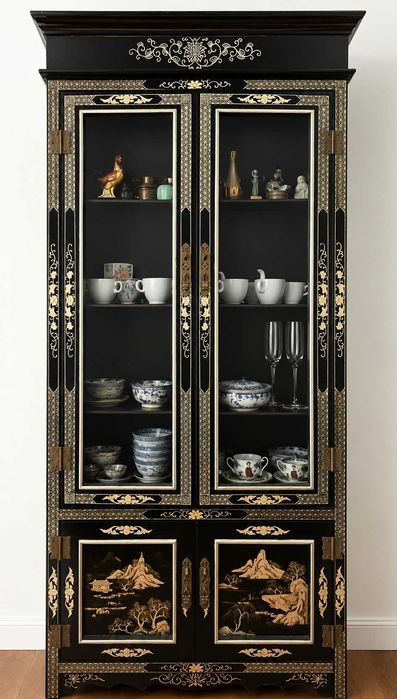 Vitrine Oriental Pintada à Mão - Peça única