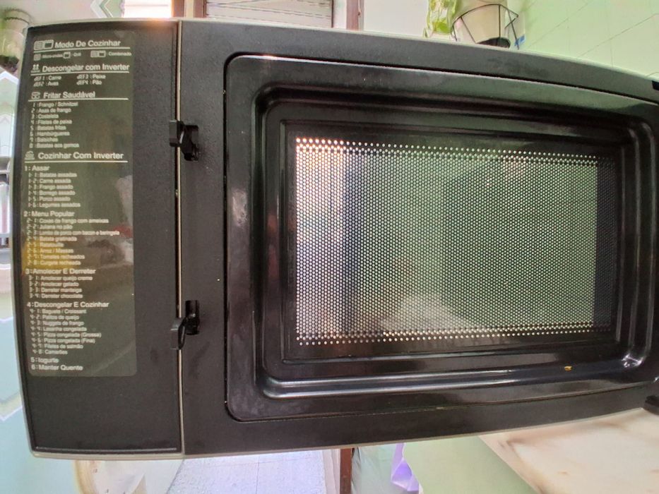 Forno Microondas LG com Grill smart inverter