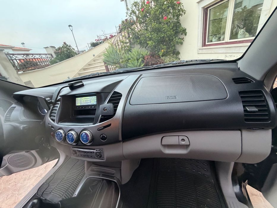 Mitsubishi Strakar