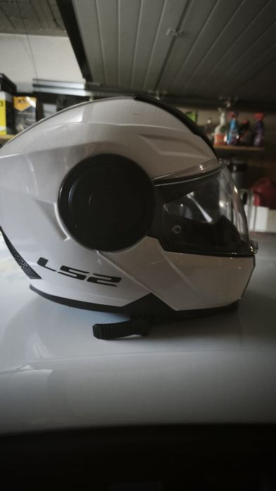 Mota Yamaha x-max 300 e capacete