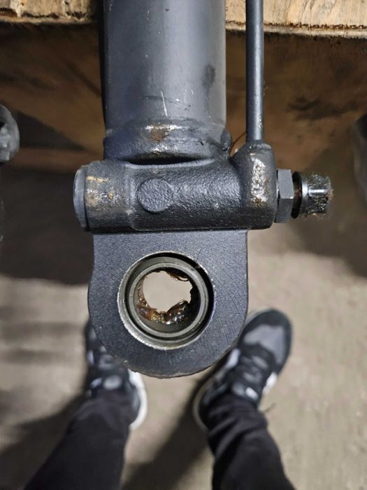 6430-5003010 Циліндр підняття кабіни МАЗ FENOX СНД