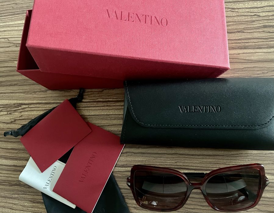 Okulary przeciwsłoneczne Valentino VA 4072