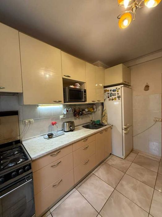 3 комнатная квартира Киев Теремки Дмитра Луценка от собственника