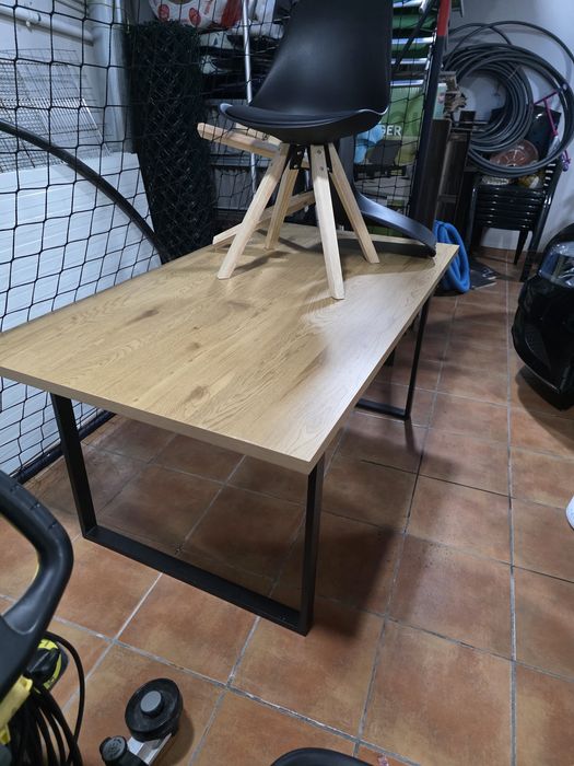 Mesa 1,60mt com 6 cadeiras