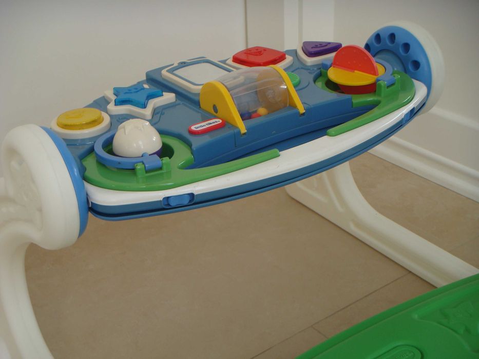 zabawka edukacyjna muzyczny stolik Little tikes