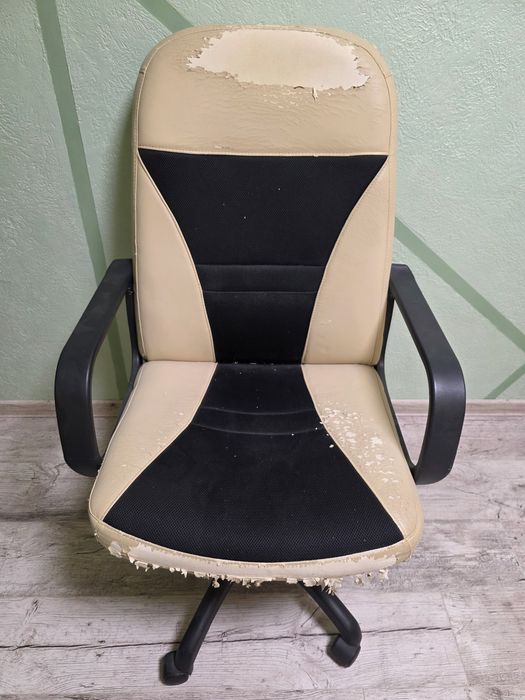 Продам компьютерное кресло