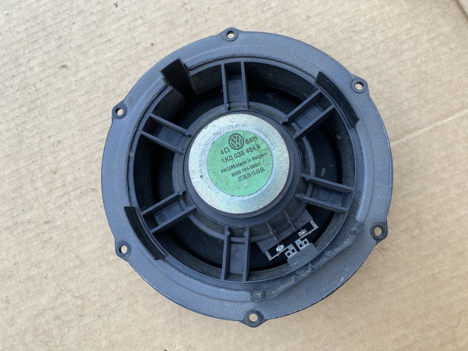 VW golf 5 V Jetta Caddy Passat 6 Touran glosnik