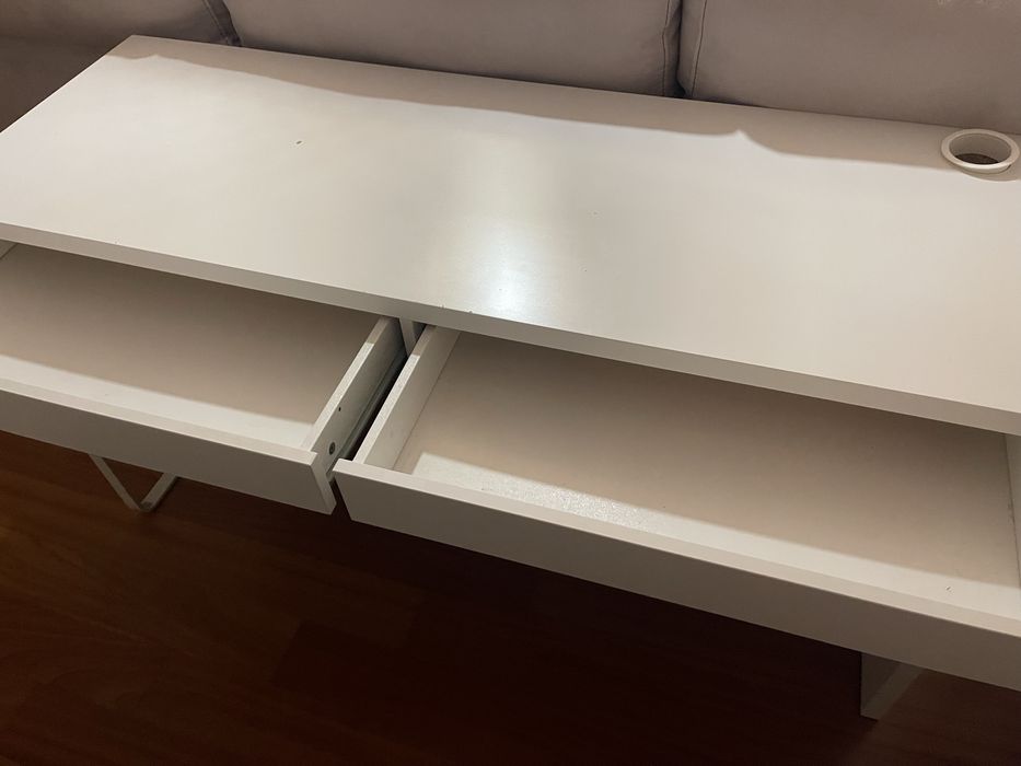 Secretaria IKEA MICKE 142x50