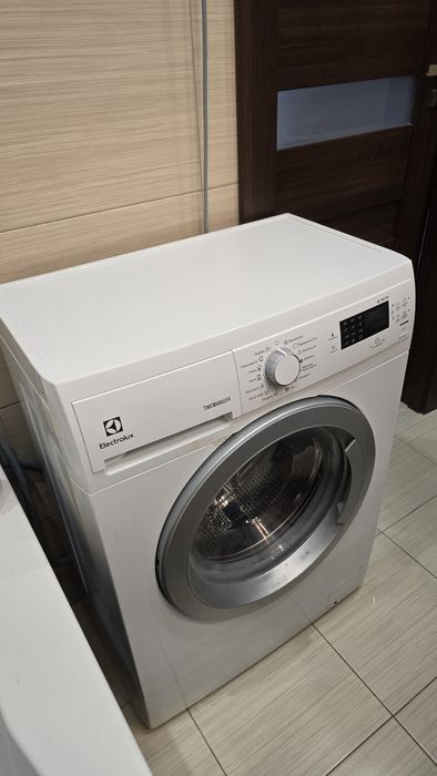 Pralka electrolux slim.