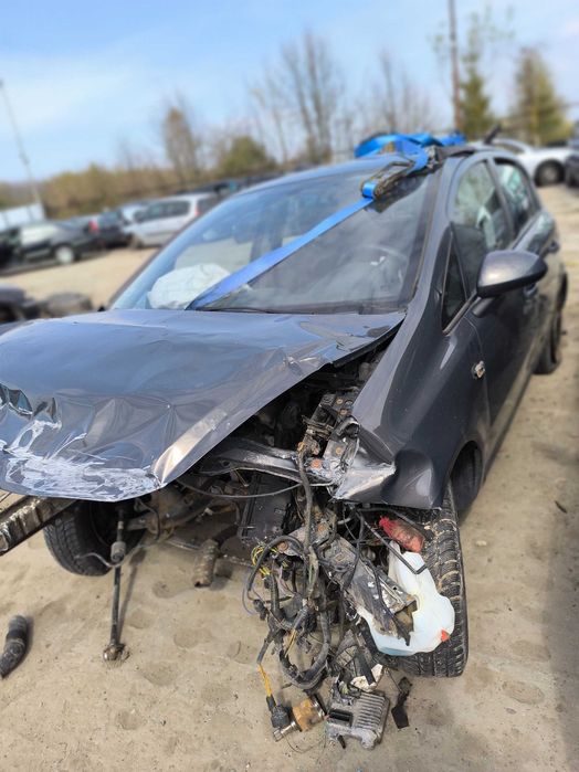 AUTO na Części  Opel Crosa D