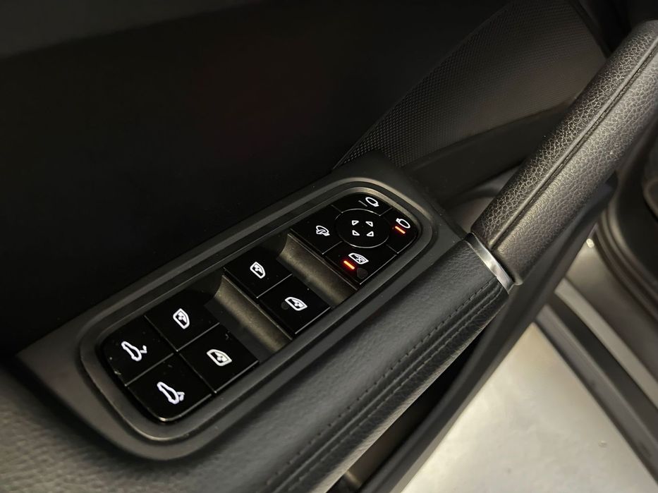Porsche Cayenne Platinum Edition