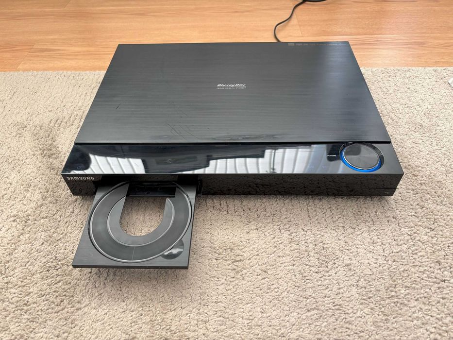 SAMSUNG Home Cinema System