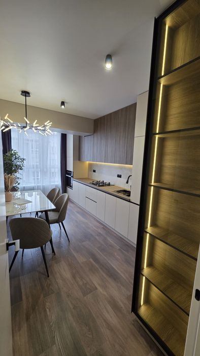 • Продається 2-кімнатна новобудова