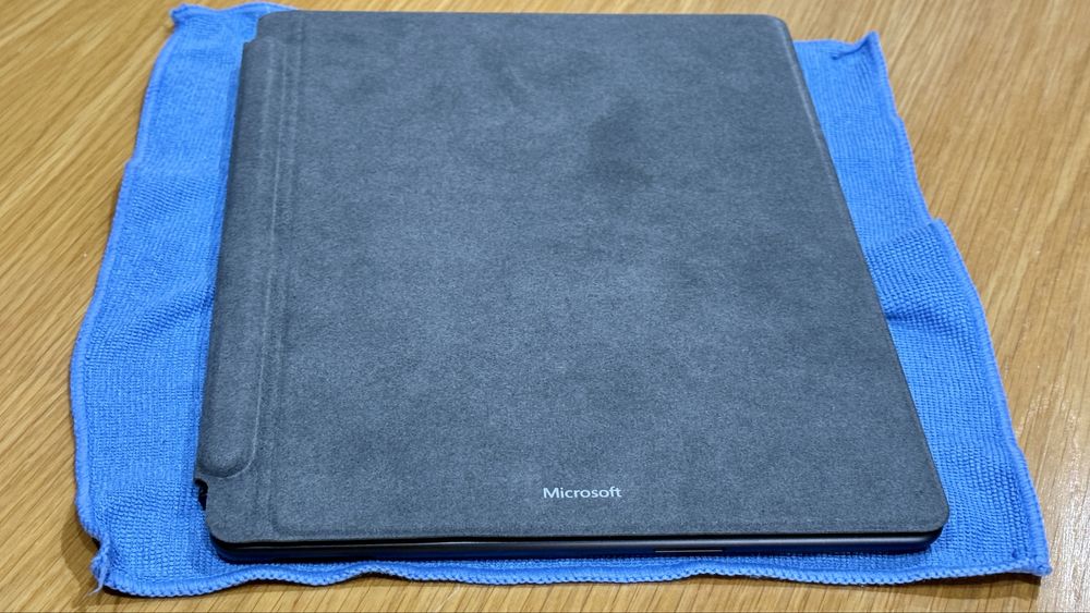 Surface Pro 9 i5 256GB 8GB Teclado Caneta