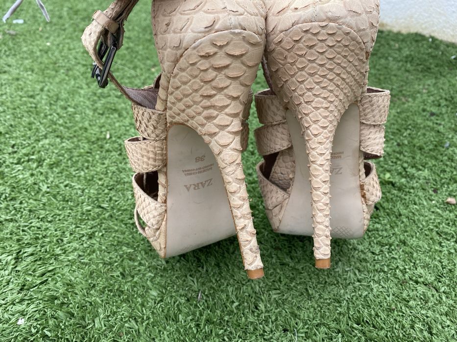 Sandália ZARA optima oportunidade