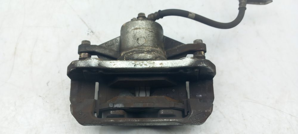 Pinça travão / maxila de travão frente direita KIA Ceed (CD)