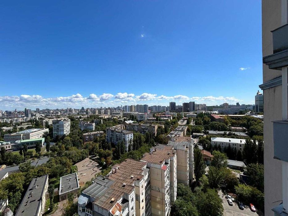 Продаж 3-кім. Генерала Воробйова (Курська),13-е Соломенський район