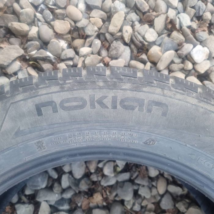 Комплект Nokian Nordman RS2 SUV 235/60 R18 107R XL — 4 мм, б/в