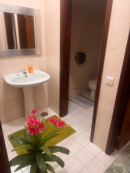 Quarto para arrendar em Alfragide