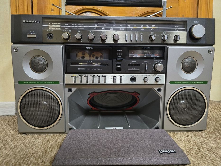 Sanyo m x 960  Магнитола