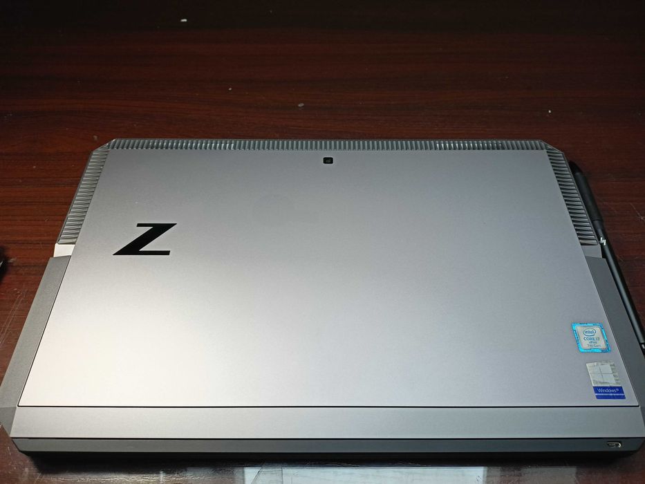 HP ZBook x2 G4  4K UHD odłączana stacja robocza dla grafika