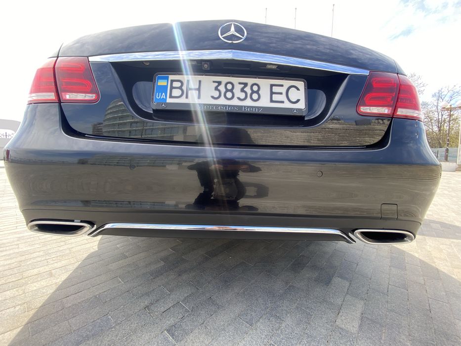 Продаєтся автомобіль Mersedes Benz E300 Hybrid W212 2013г в