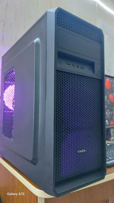 Комп'ютер у повній комплектації+