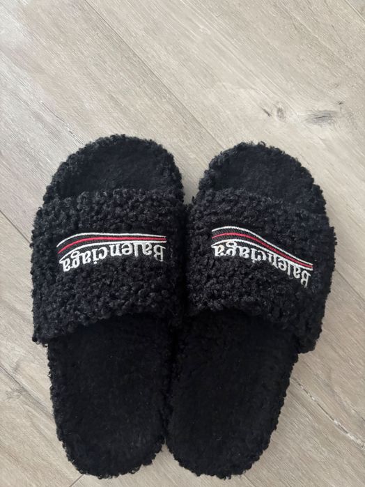 Balenciaga slides