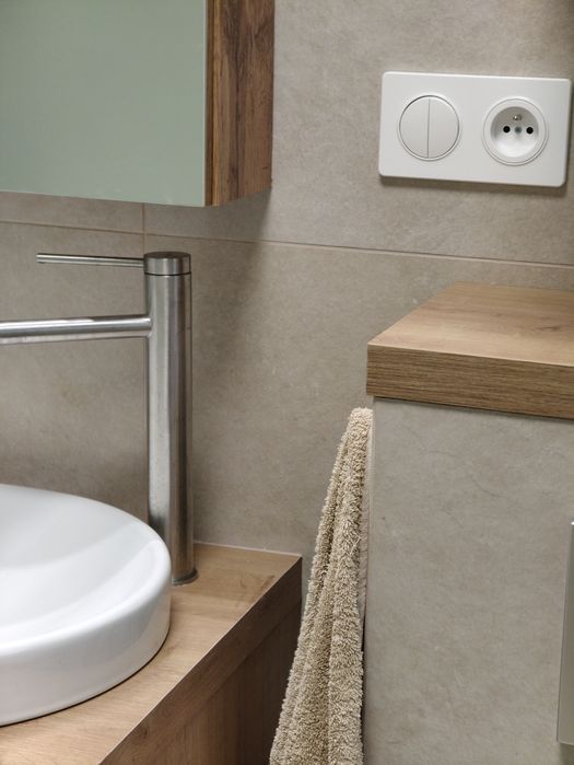 Złota rączka Naprawy hydrauliczne, elektryczne, remonty, meblowanie