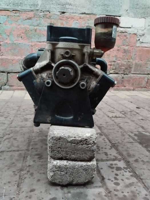 Насос трипоршневий для Обрискувачів причіпних 135 BP