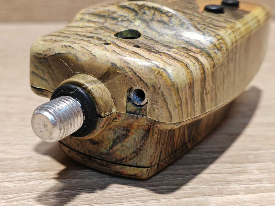 Eletrkoniczny sygnalizator brań Rumpol moro liść