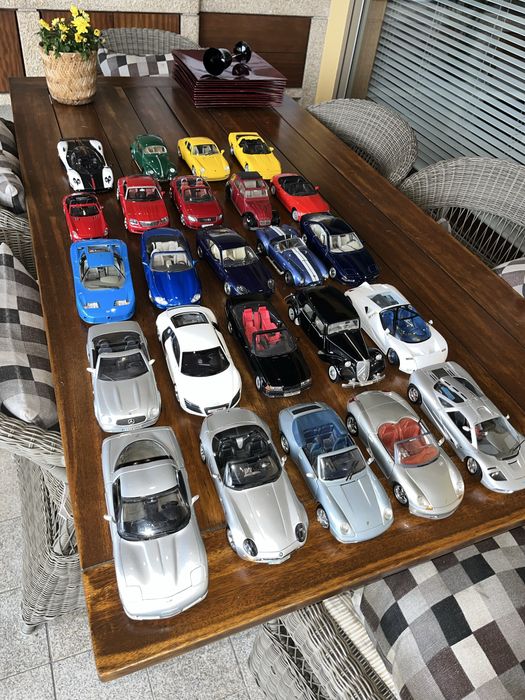Lote miniaturas carros 1/18