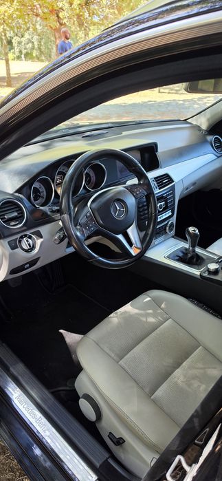 Mercedes-Benz c220cdi impecável!!