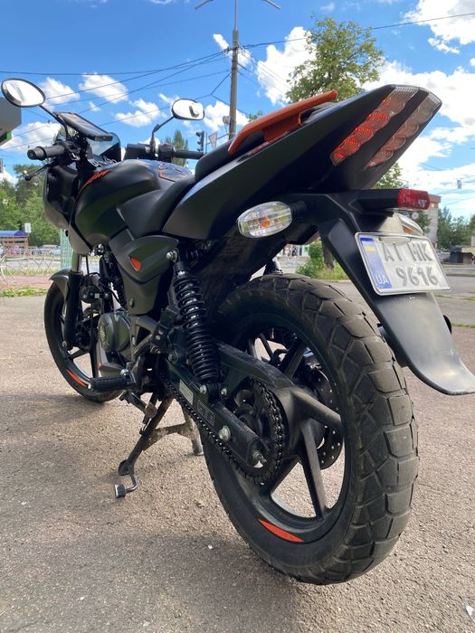 Bajaj Pulsar 180