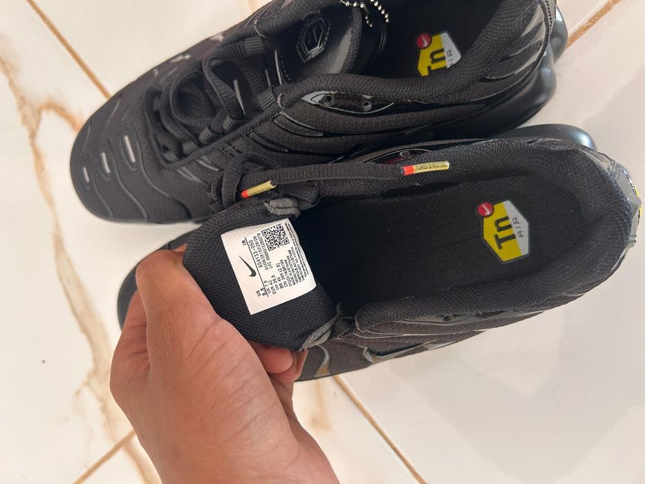 Nike Air Max Plus (TN) "Triple Black"