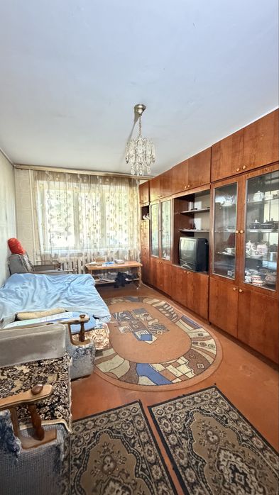 ПРОДАЖ 2-кімнатної квартири вул. Покровська