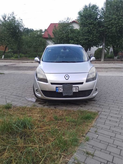 Рено гранд сценік